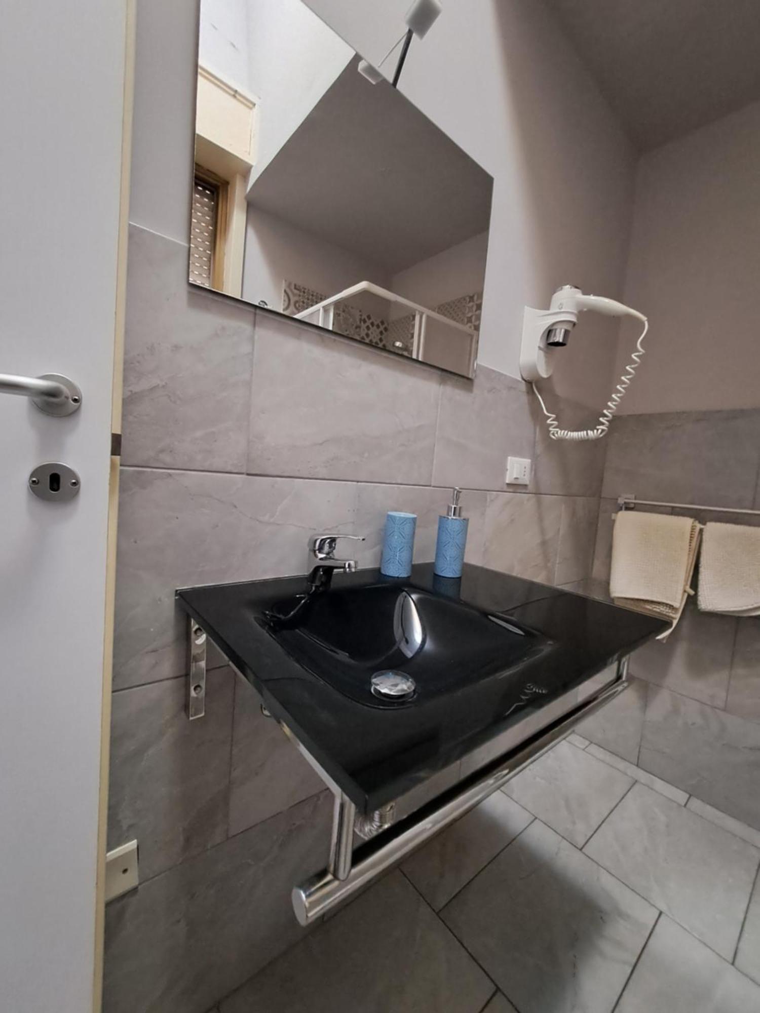 Bedroom La Stazione Palermo Exterior photo
